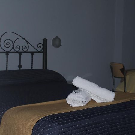Hotel Sienna Мендоса Екстериор снимка